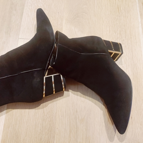 Steve Madden velvet booties with embellished heel - Picture 2 of 5